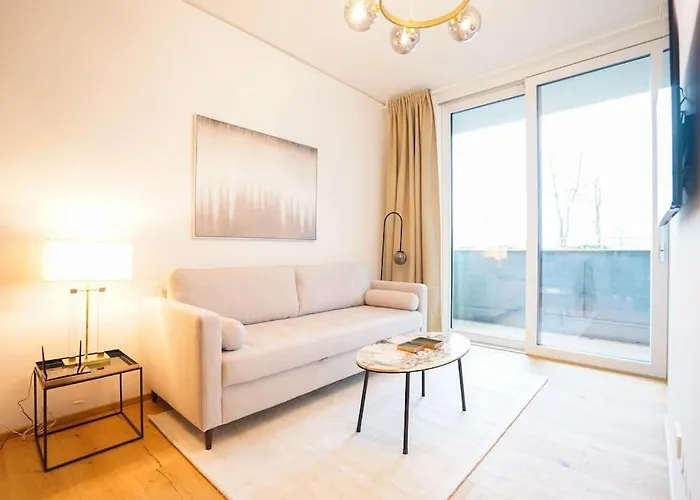 Executive W/ Rooftop Pool Apartment Vienna